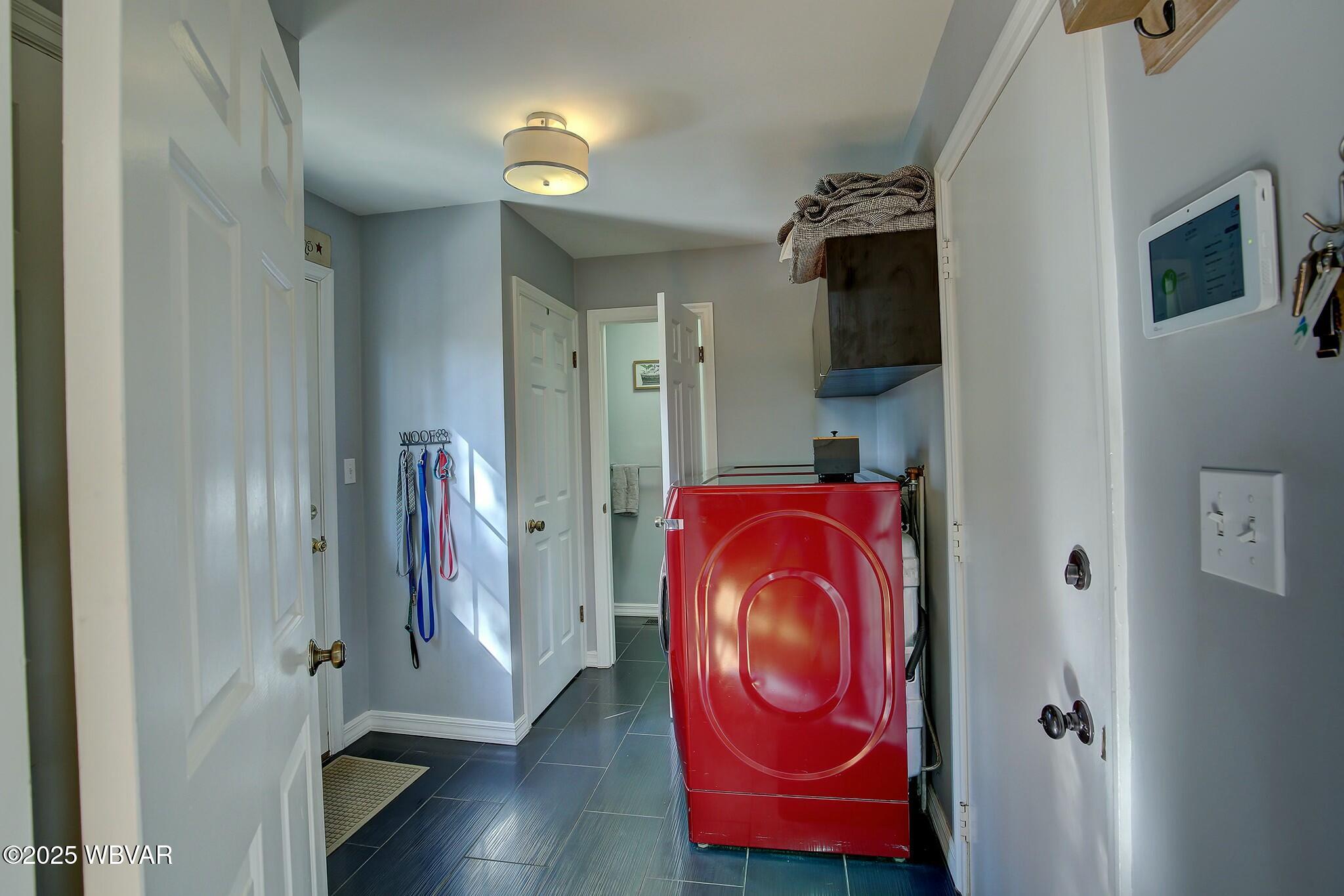 Lewisburg, Pennsylvania 17837, United States, 5 Bedrooms Bedrooms, ,4 BathroomsBathrooms,Residential,Contingent,108746