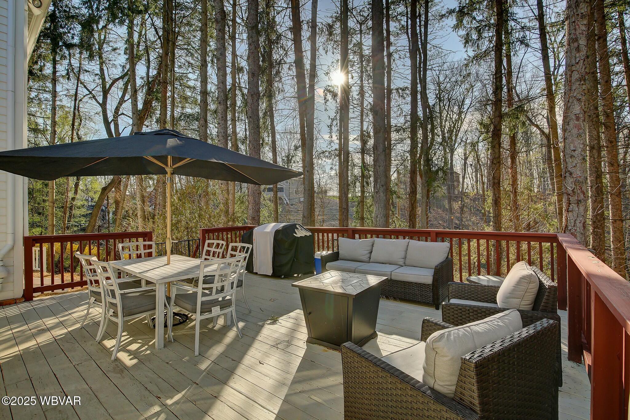 Lewisburg, Pennsylvania 17837, United States, 5 Bedrooms Bedrooms, ,4 BathroomsBathrooms,Residential,Contingent,108746