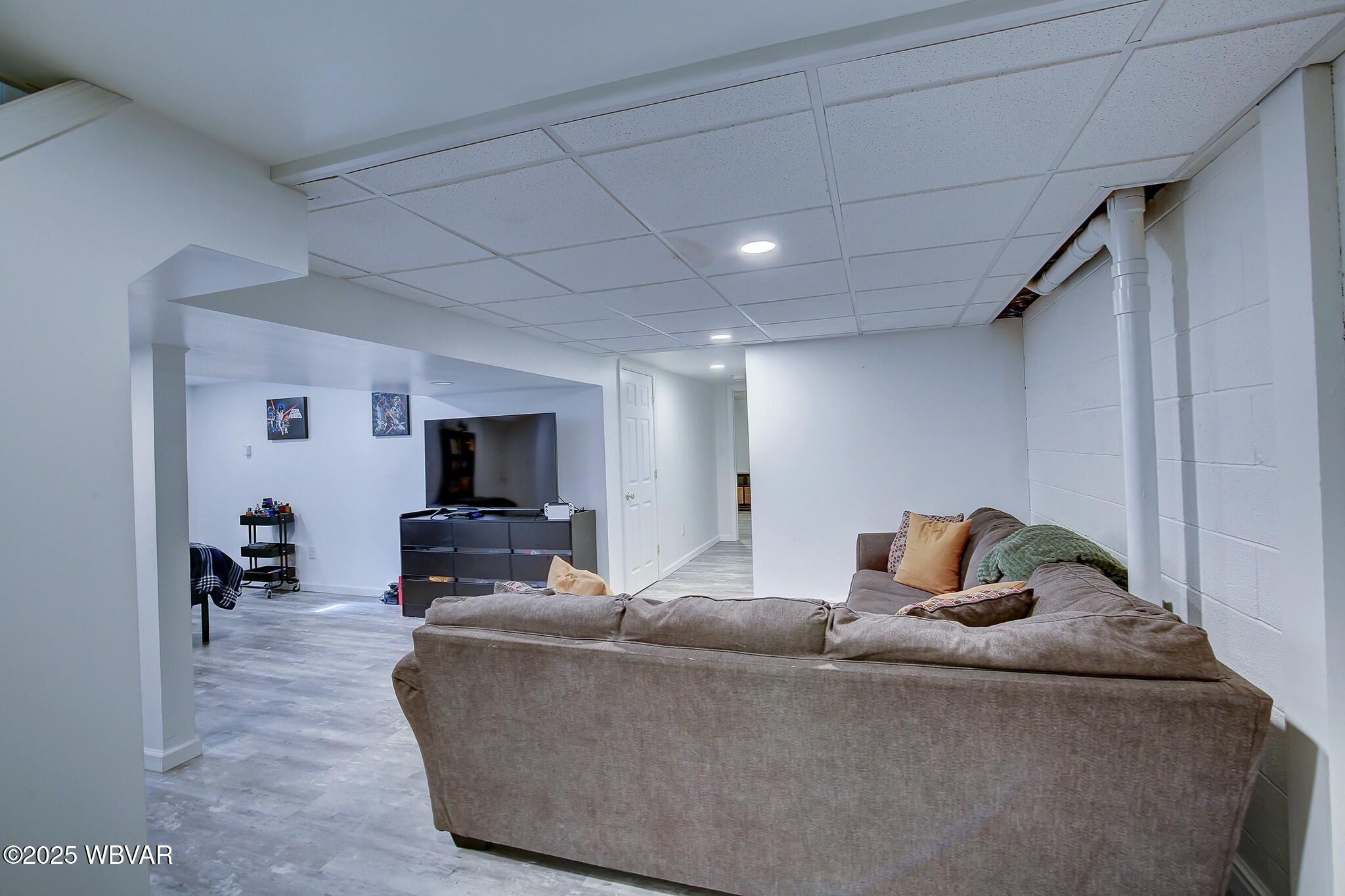 Lewisburg, Pennsylvania 17837, United States, 5 Bedrooms Bedrooms, ,4 BathroomsBathrooms,Residential,Contingent,108746