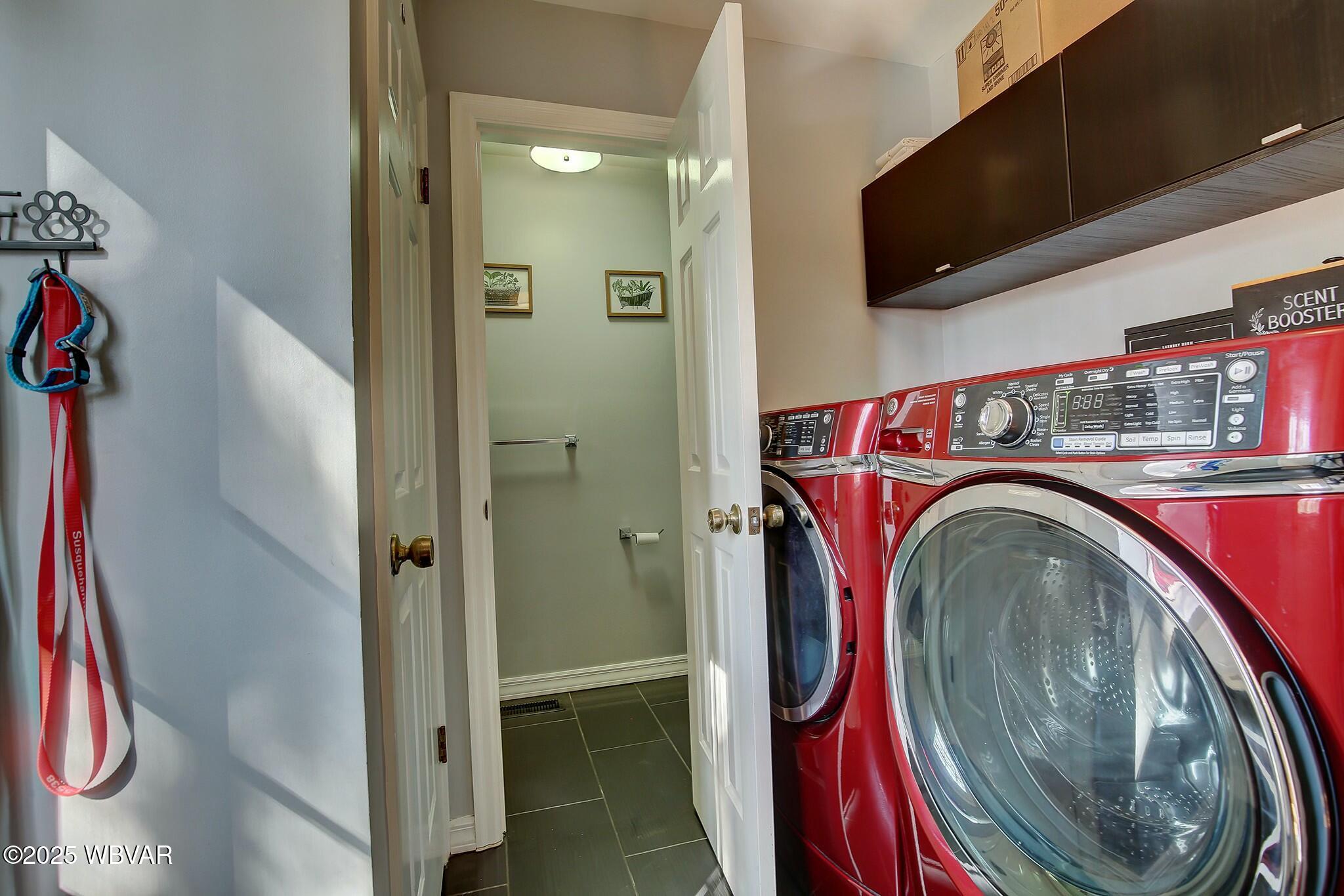 Lewisburg, Pennsylvania 17837, United States, 5 Bedrooms Bedrooms, ,4 BathroomsBathrooms,Residential,Contingent,108746