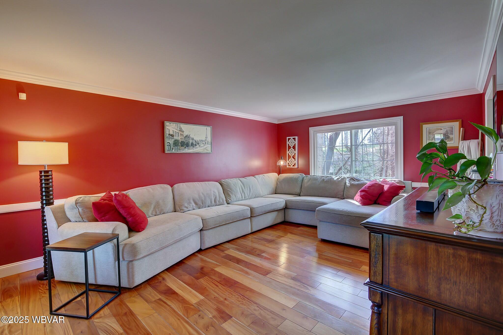 Lewisburg, Pennsylvania 17837, United States, 5 Bedrooms Bedrooms, ,4 BathroomsBathrooms,Residential,Contingent,108746