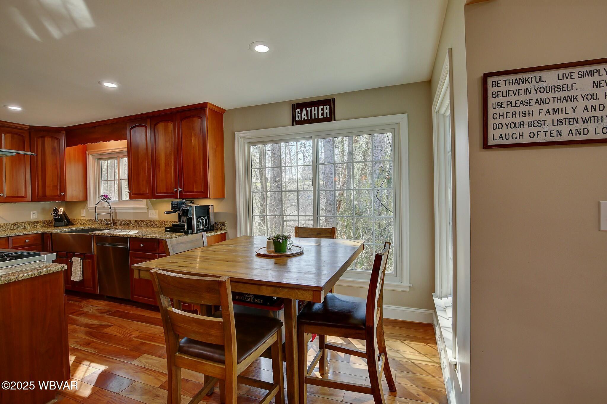 Lewisburg, Pennsylvania 17837, United States, 5 Bedrooms Bedrooms, ,4 BathroomsBathrooms,Residential,Contingent,108746