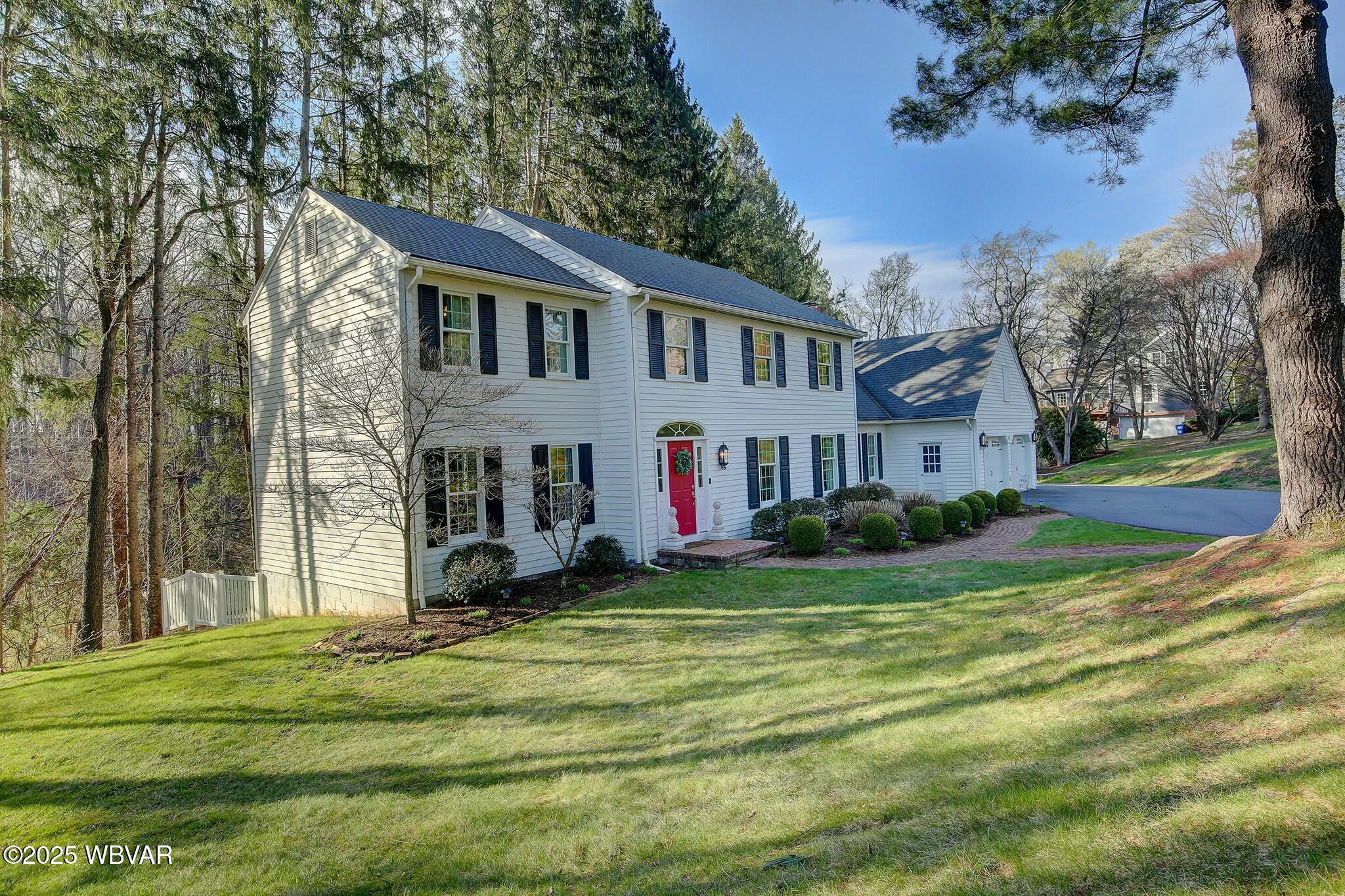 Lewisburg, Pennsylvania 17837, United States, 5 Bedrooms Bedrooms, ,4 BathroomsBathrooms,Residential,Contingent,108746