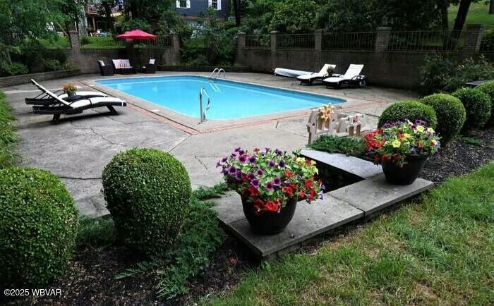 Lewisburg, Pennsylvania 17837, United States, 5 Bedrooms Bedrooms, ,4 BathroomsBathrooms,Residential,Contingent,108746