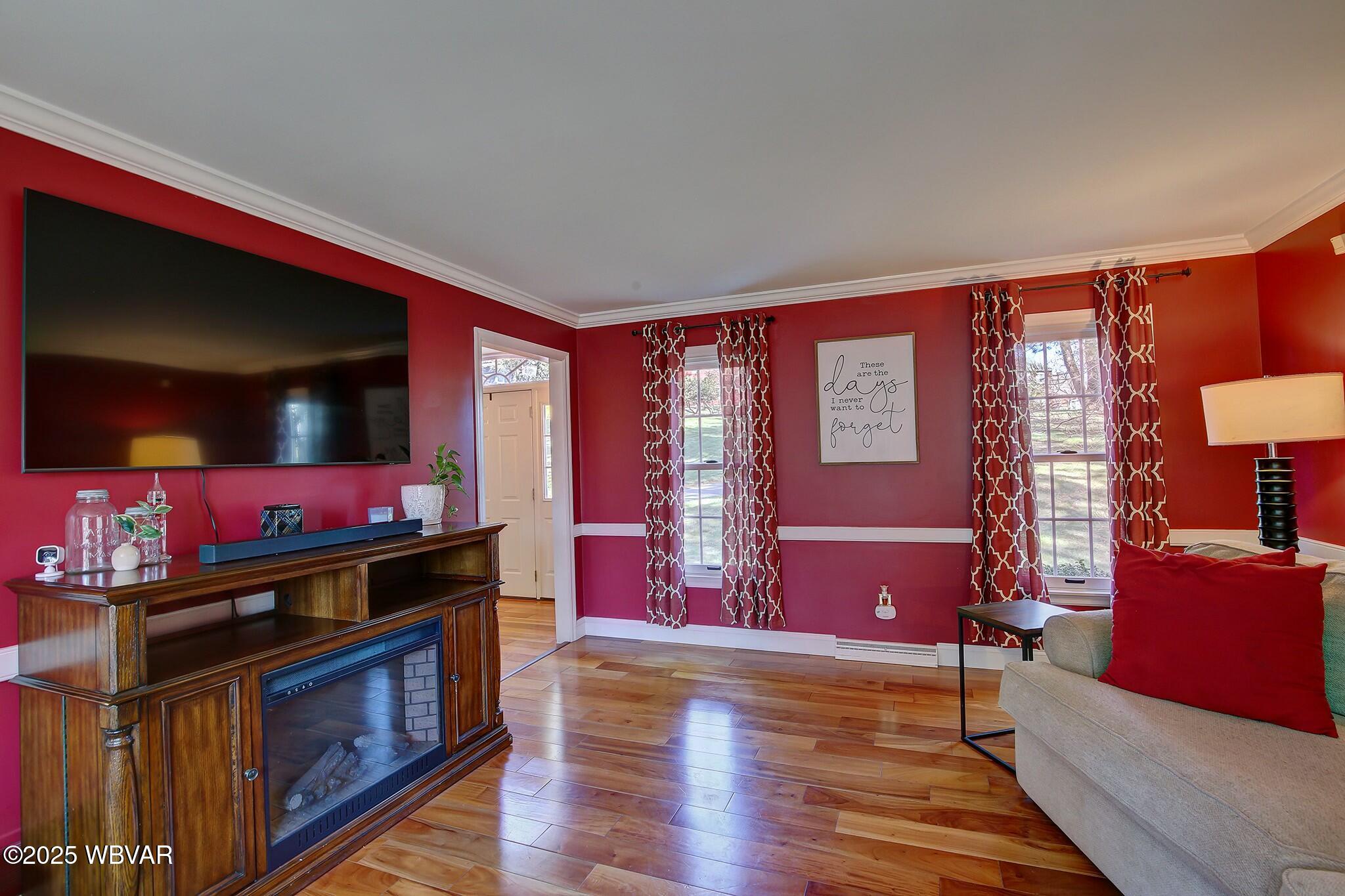 Lewisburg, Pennsylvania 17837, United States, 5 Bedrooms Bedrooms, ,4 BathroomsBathrooms,Residential,Contingent,108746