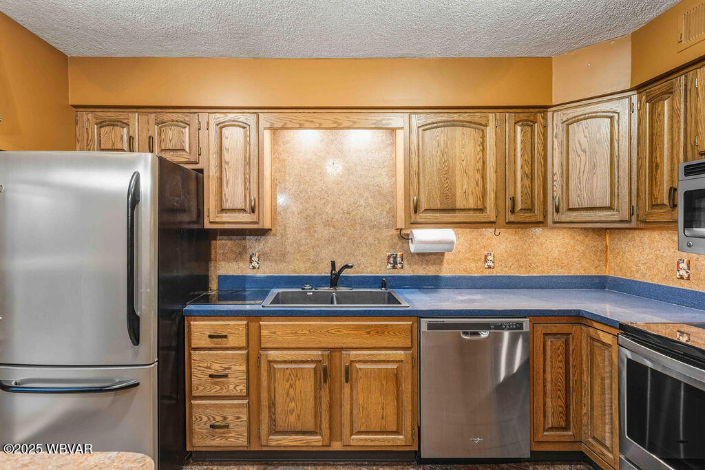 Williamsport, Pennsylvania 17701, United States, 3 Bedrooms Bedrooms, ,3 BathroomsBathrooms,Residential,Active,215897