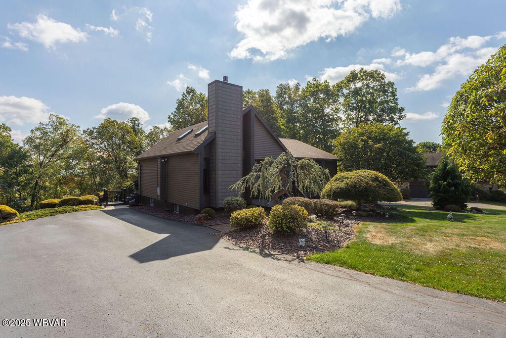 Photo of 1004 BEECHNUT PARKWAY, Williamsport, PA 17701 (MLS # WB-102486)
