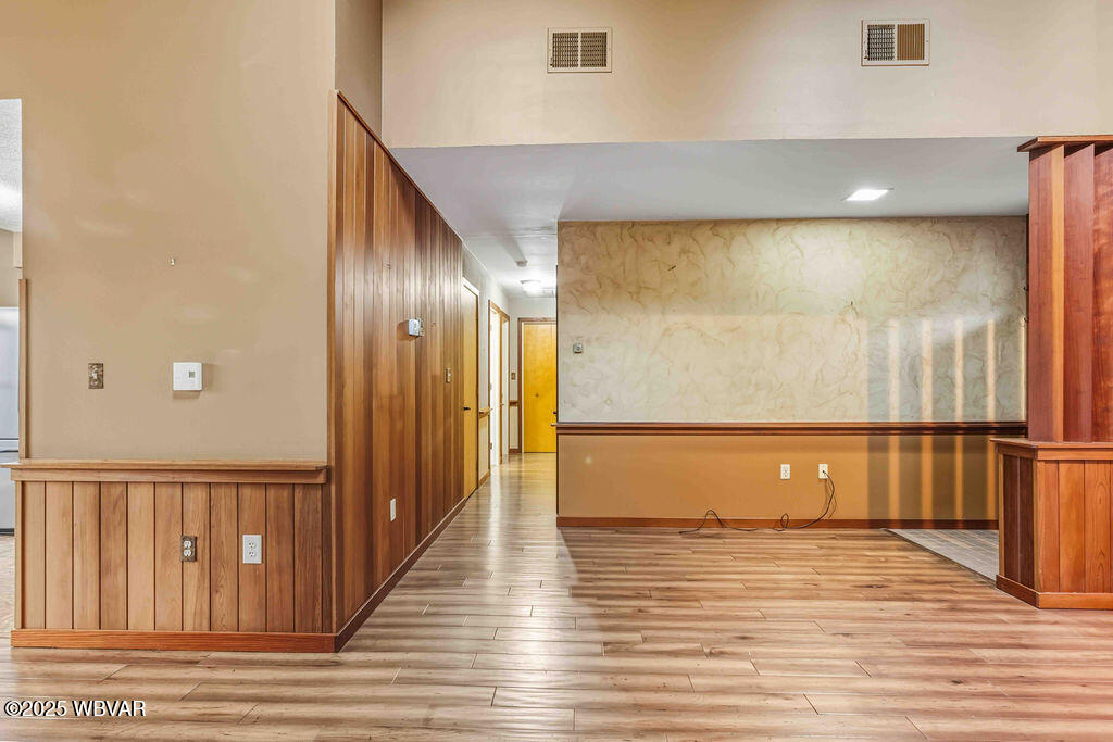 Williamsport, Pennsylvania 17701, United States, 3 Bedrooms Bedrooms, ,3 BathroomsBathrooms,Residential,Active,215897