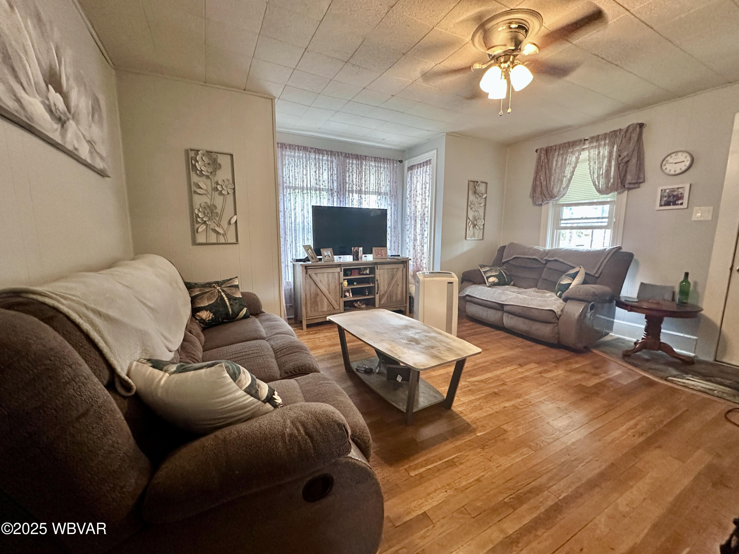 1682 ANDREWS PLACE