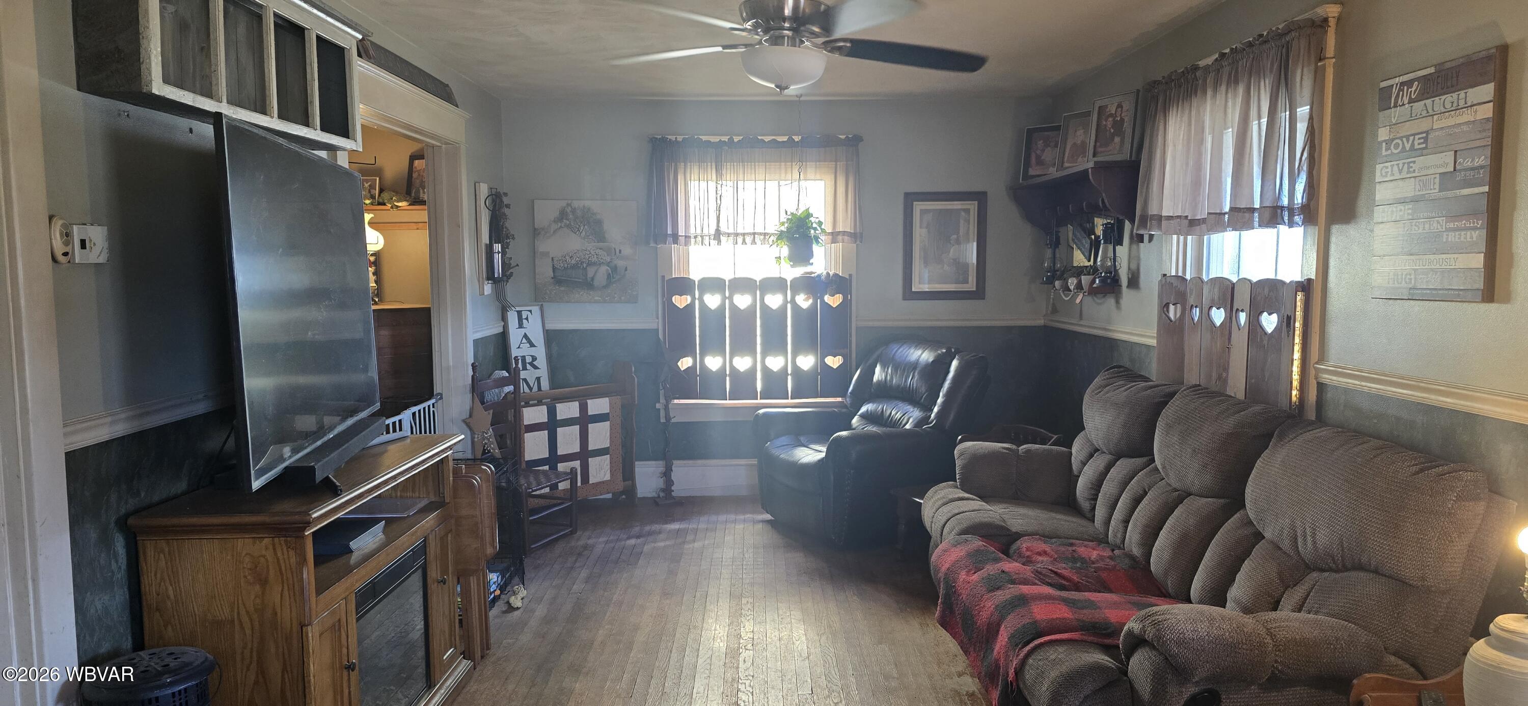 Properties 5 2356 FAIRVIEW TERRACE
