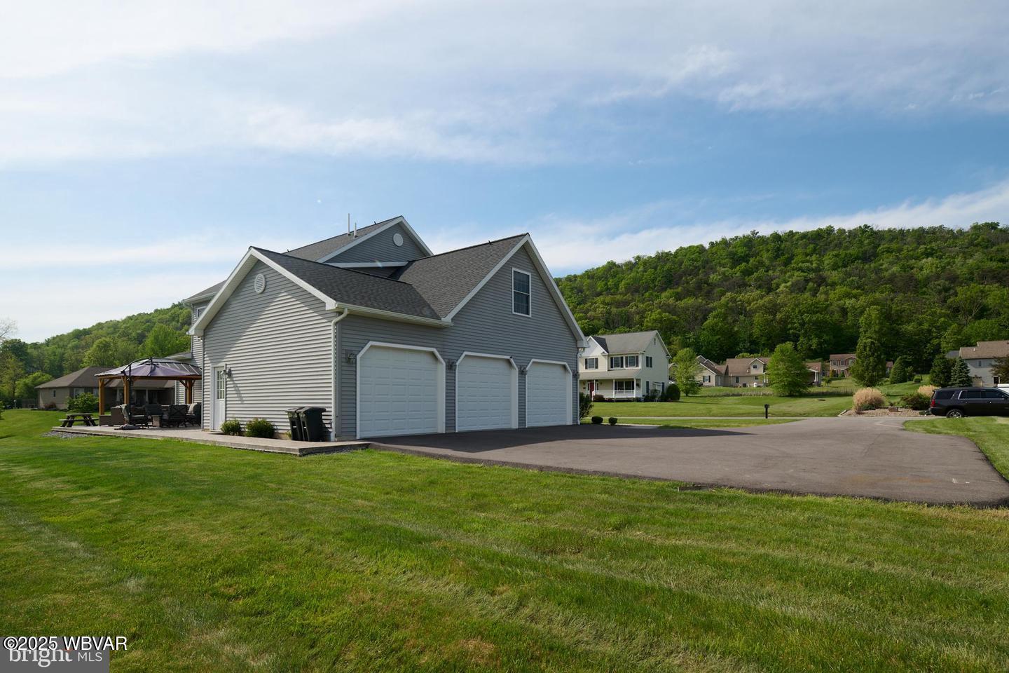 Mill Hall, Pennsylvania 17751, United States, 4 Bedrooms Bedrooms, ,3 BathroomsBathrooms,Residential,Active,213548