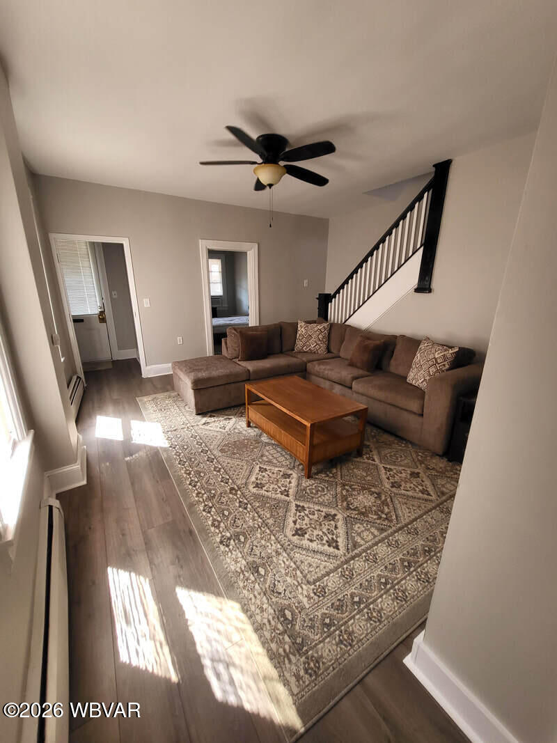 956-958 w 3rd street