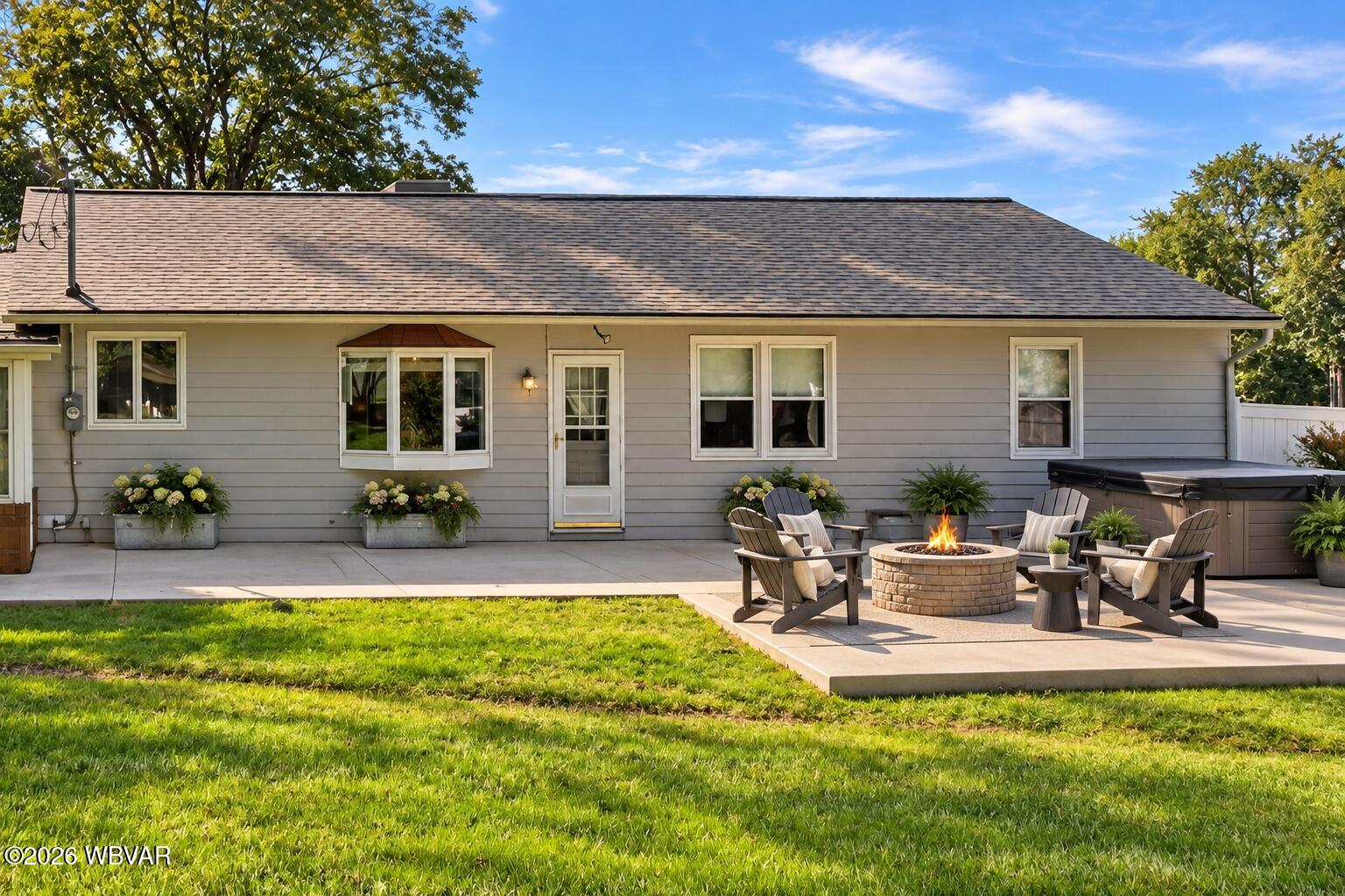 2751 lincoln drive