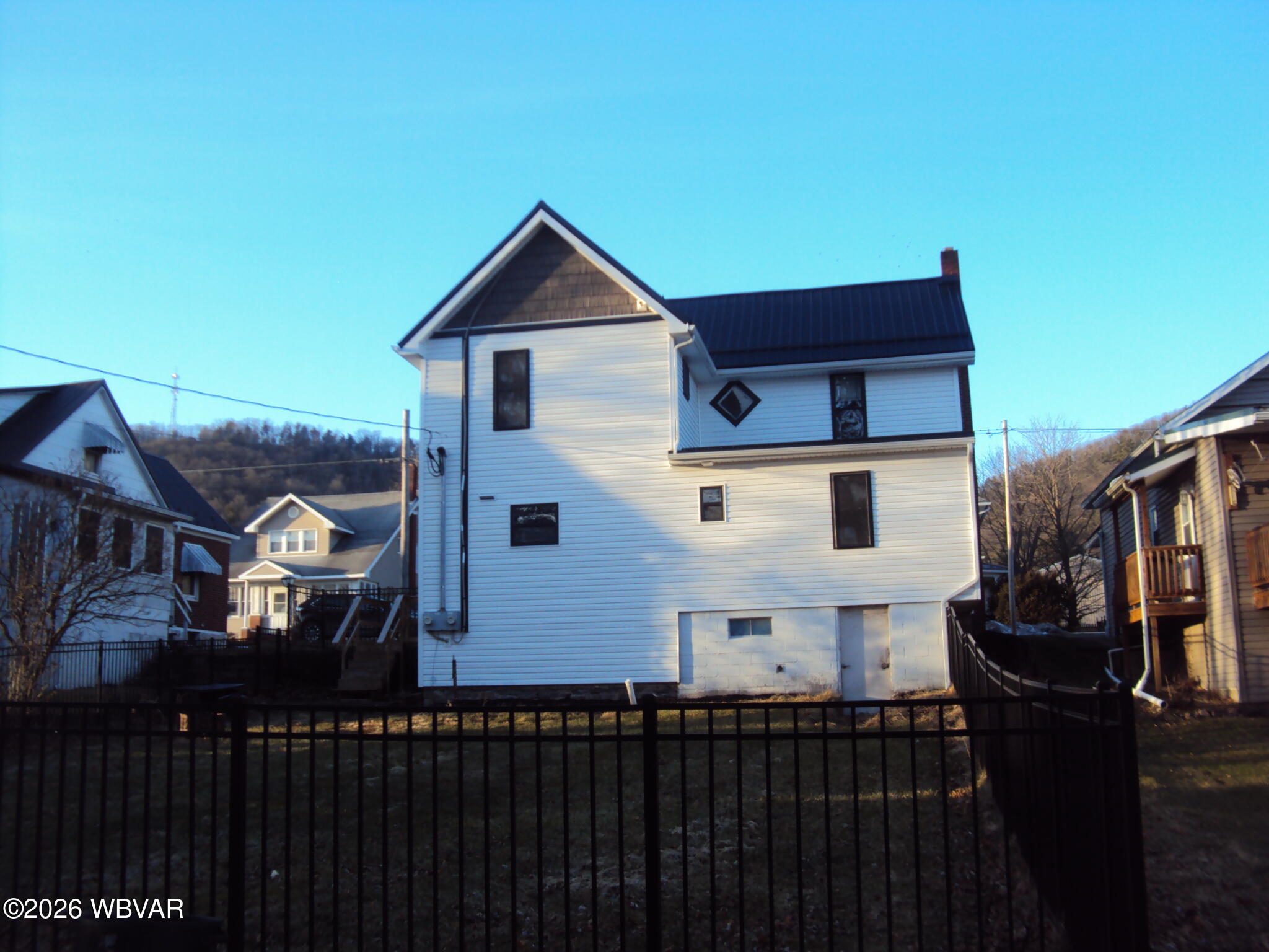 Properties 4 64 E MAIN STREET