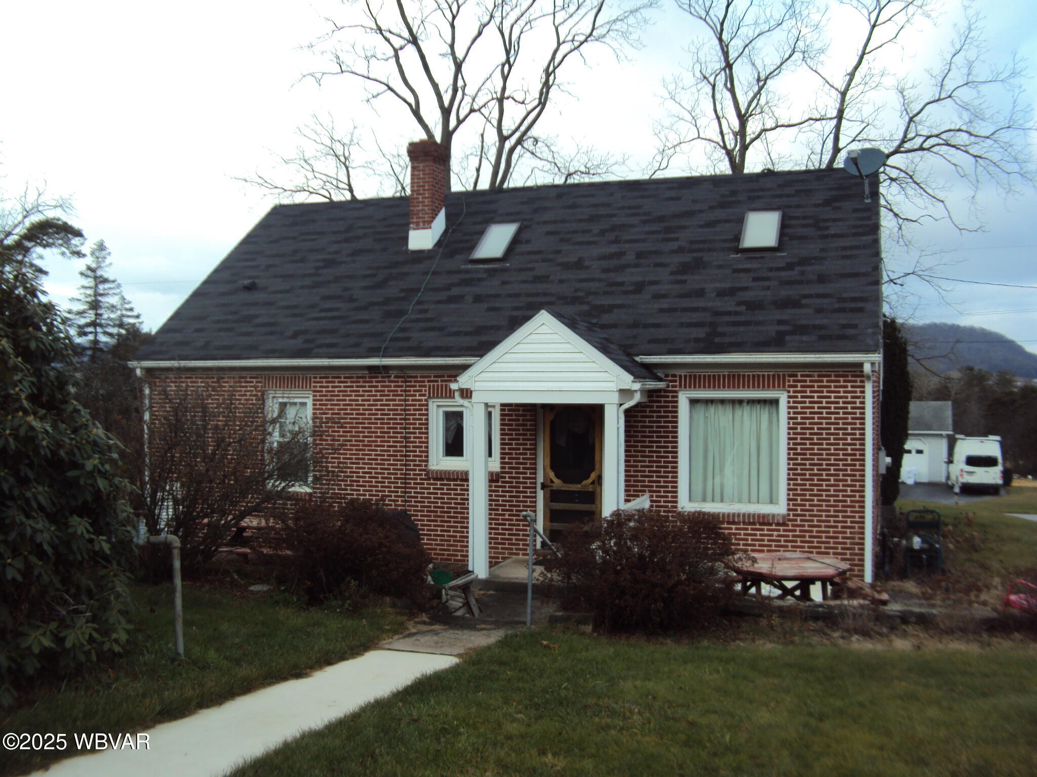 190 E WINTER ROAD