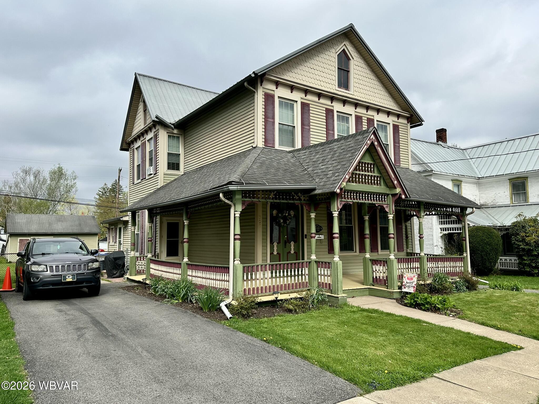 Properties 5 308 S WASHINGTON STREET