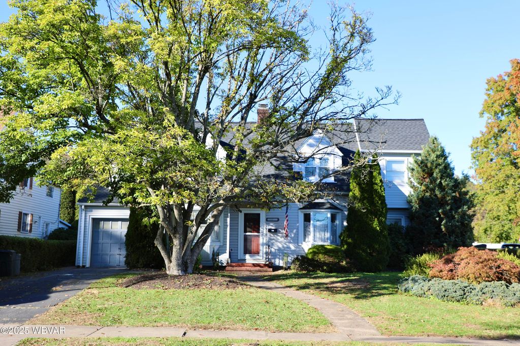 Photo of 705 LINCOLN AVENUE, Williamsport, PA 17701 (MLS # WB-102653)