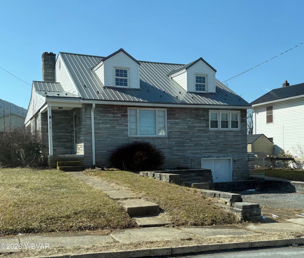 Photo of 218 EDGEWOOD AVENUE, Williamsport, PA 17702 (MLS # WB-103350)