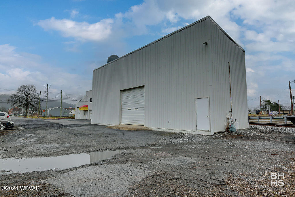 Lock Haven, Pennsylvania 17745, United States, ,1 BathroomBathrooms,Commercial,Active,82839