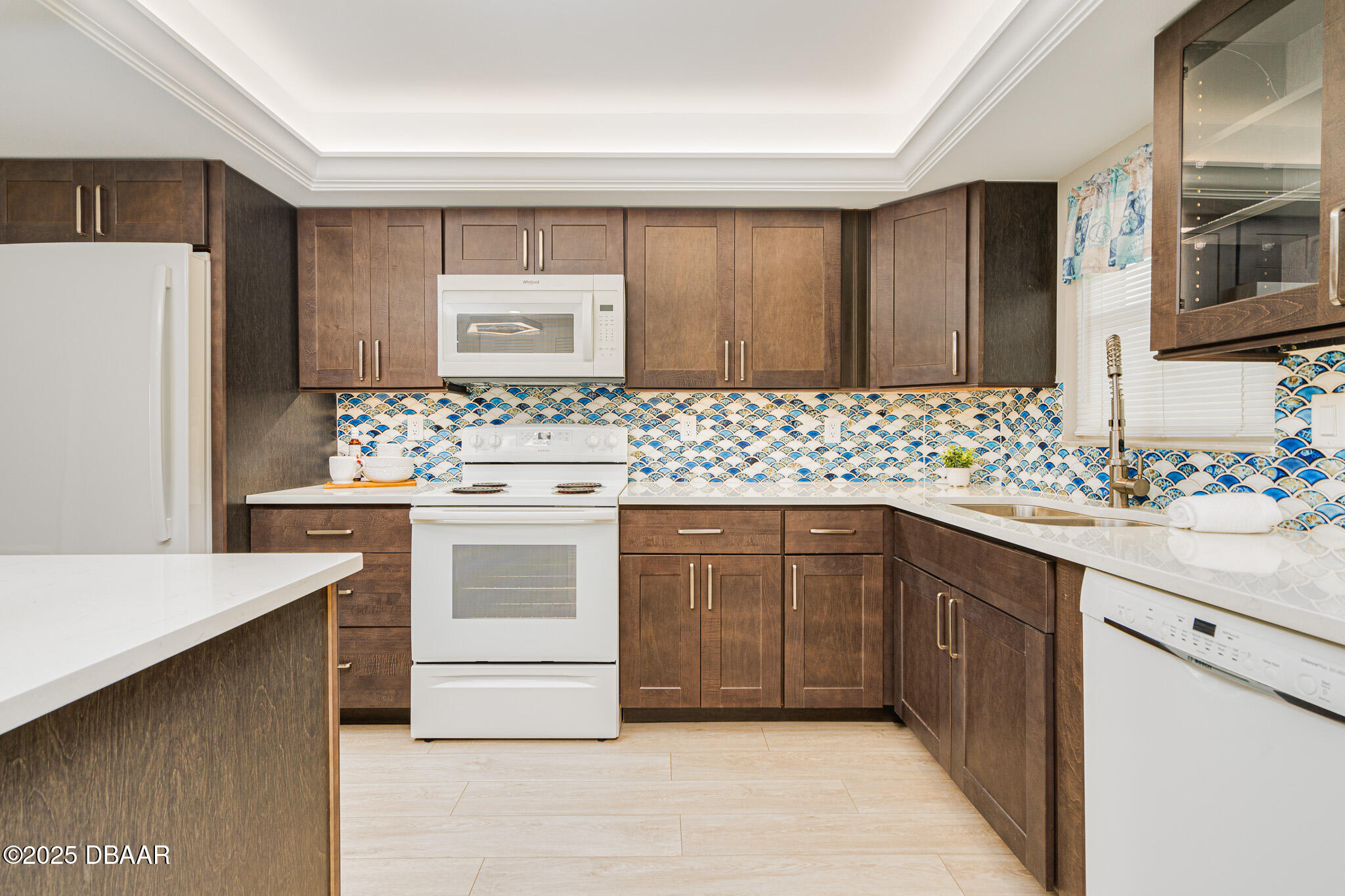 3131 S Ridgewood Avenue 2090