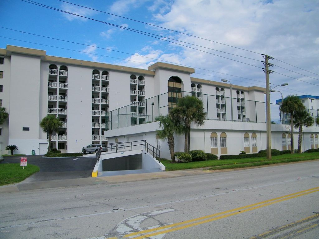 listing image 0
