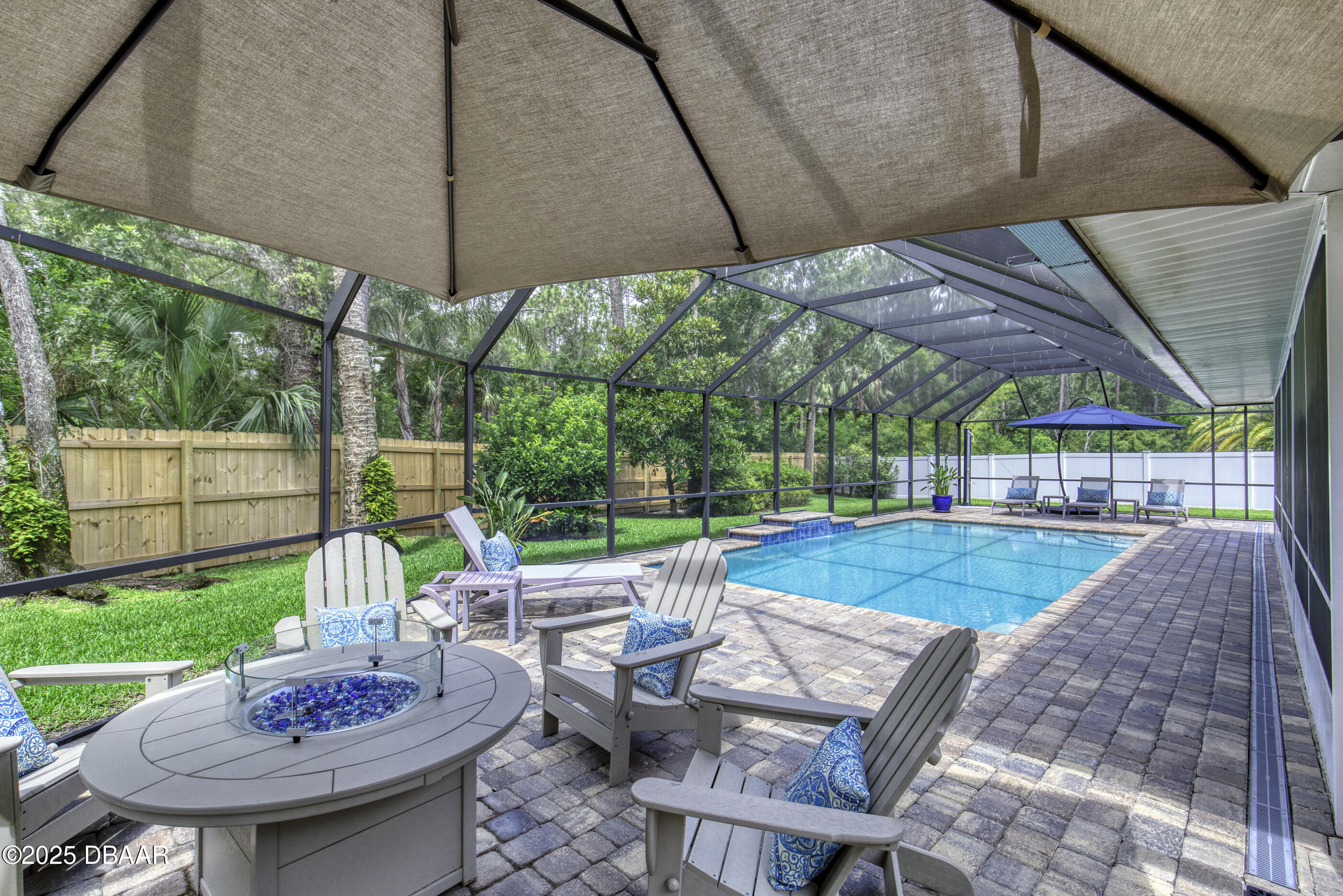 9 Crescent Lake Way