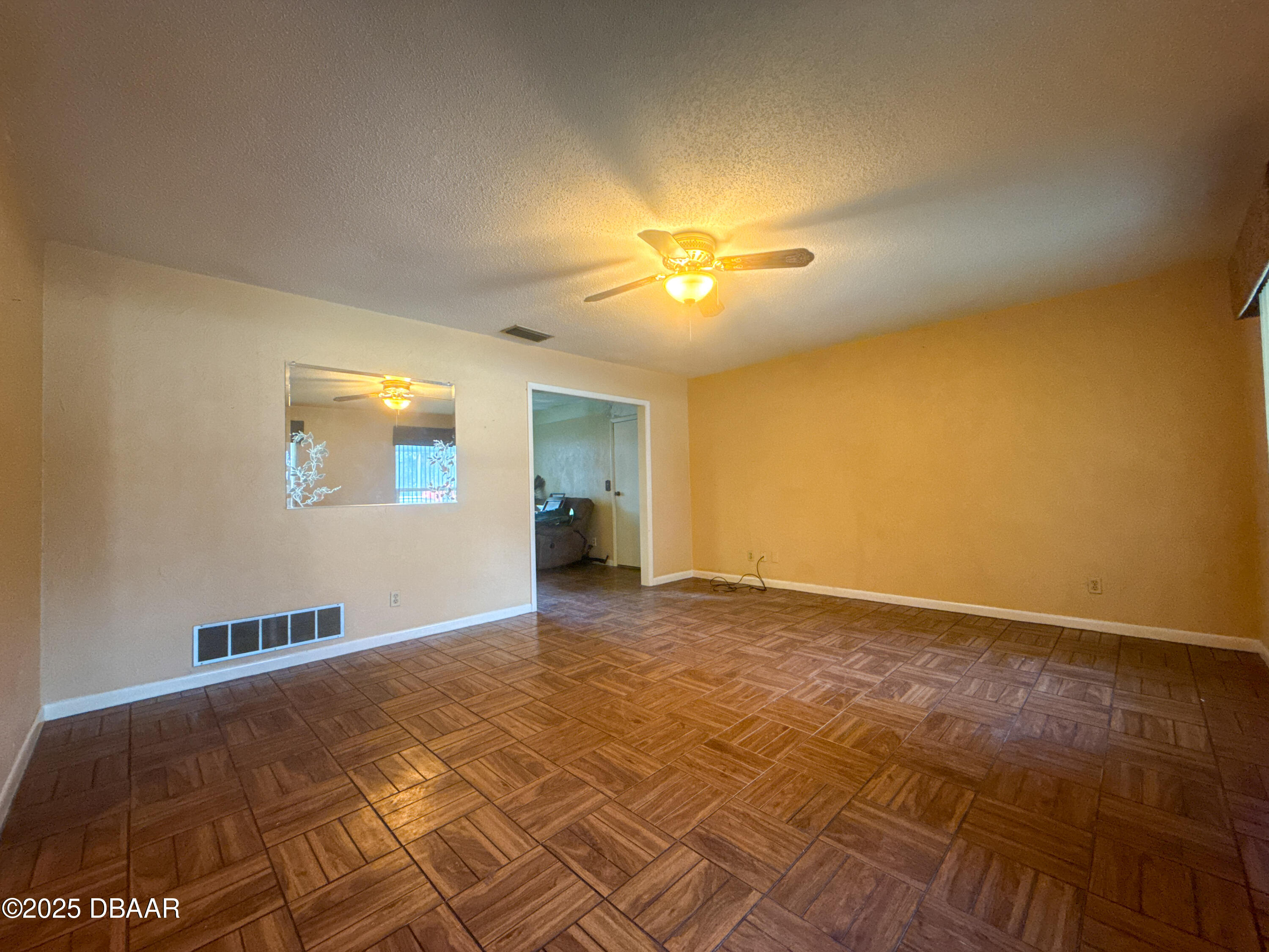 814 Reed Canal Road