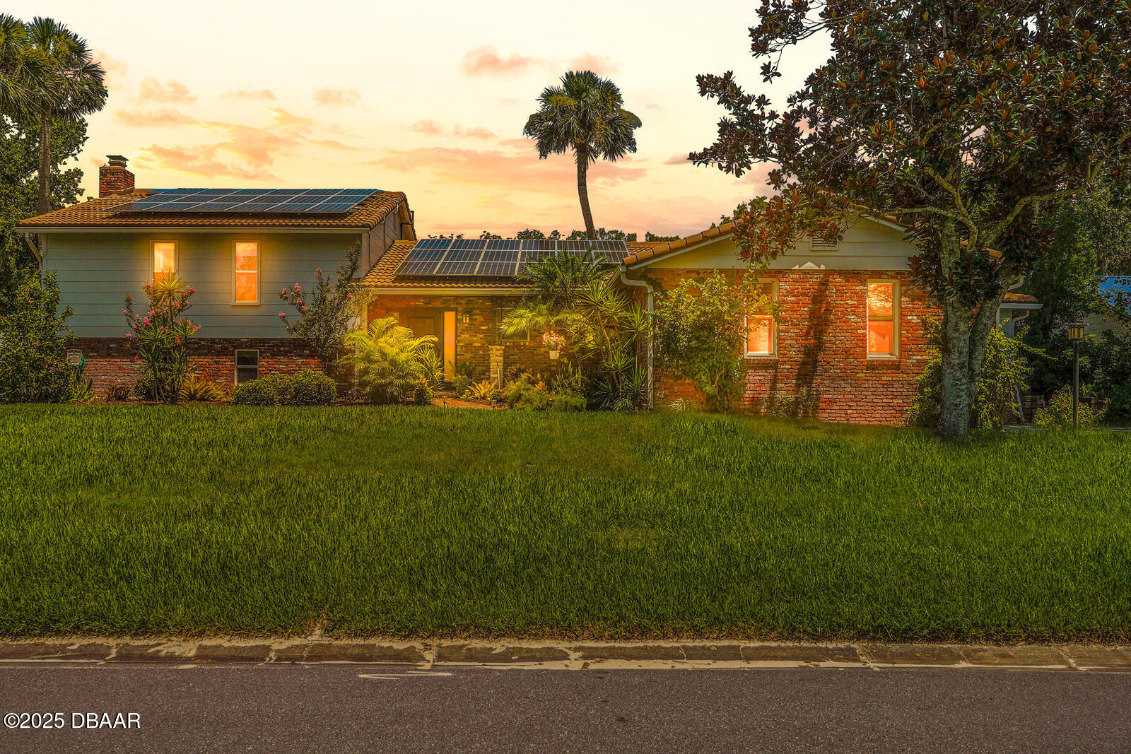 29 Twin River Drive