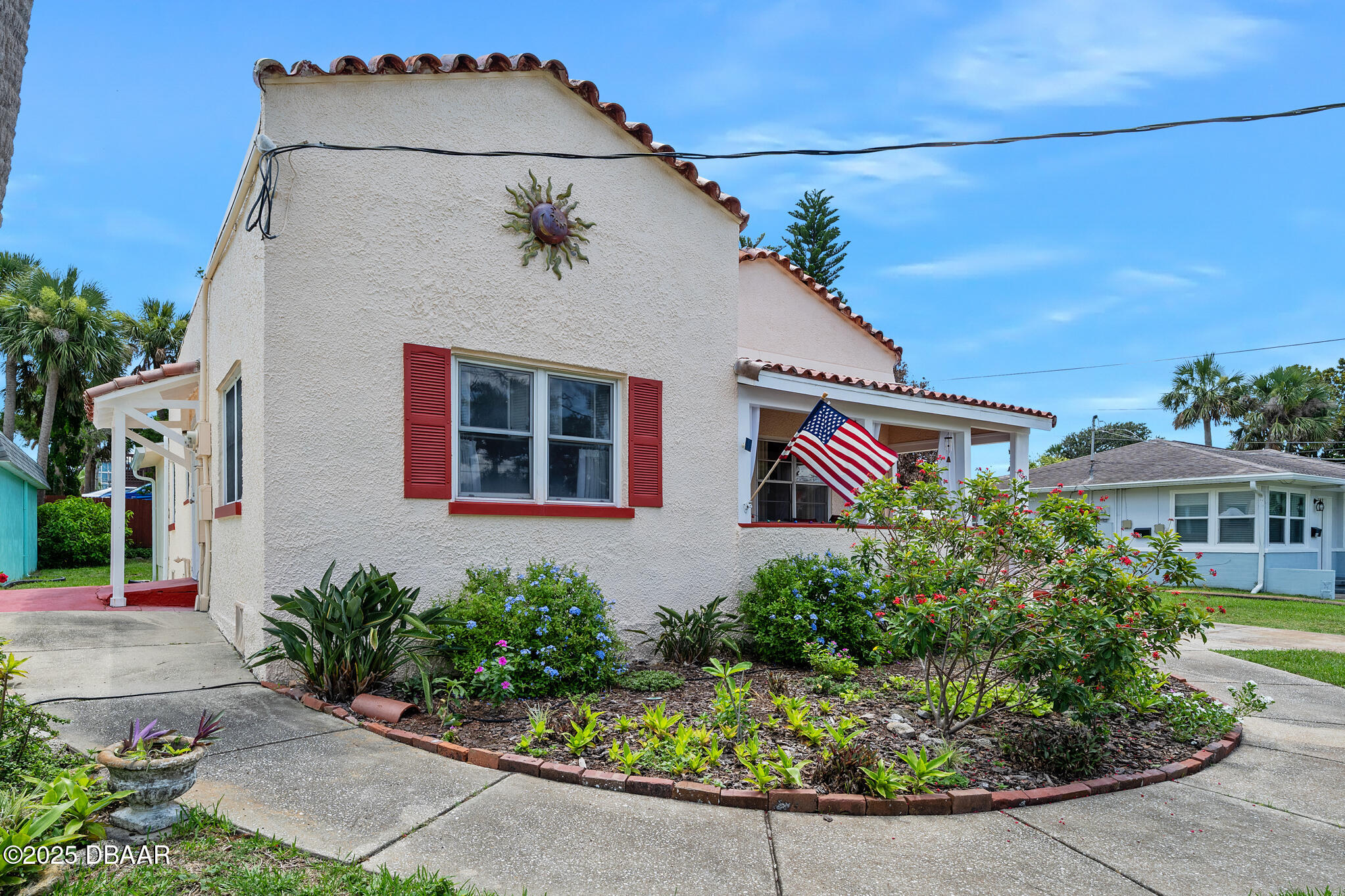 918 N Wild Olive Avenue