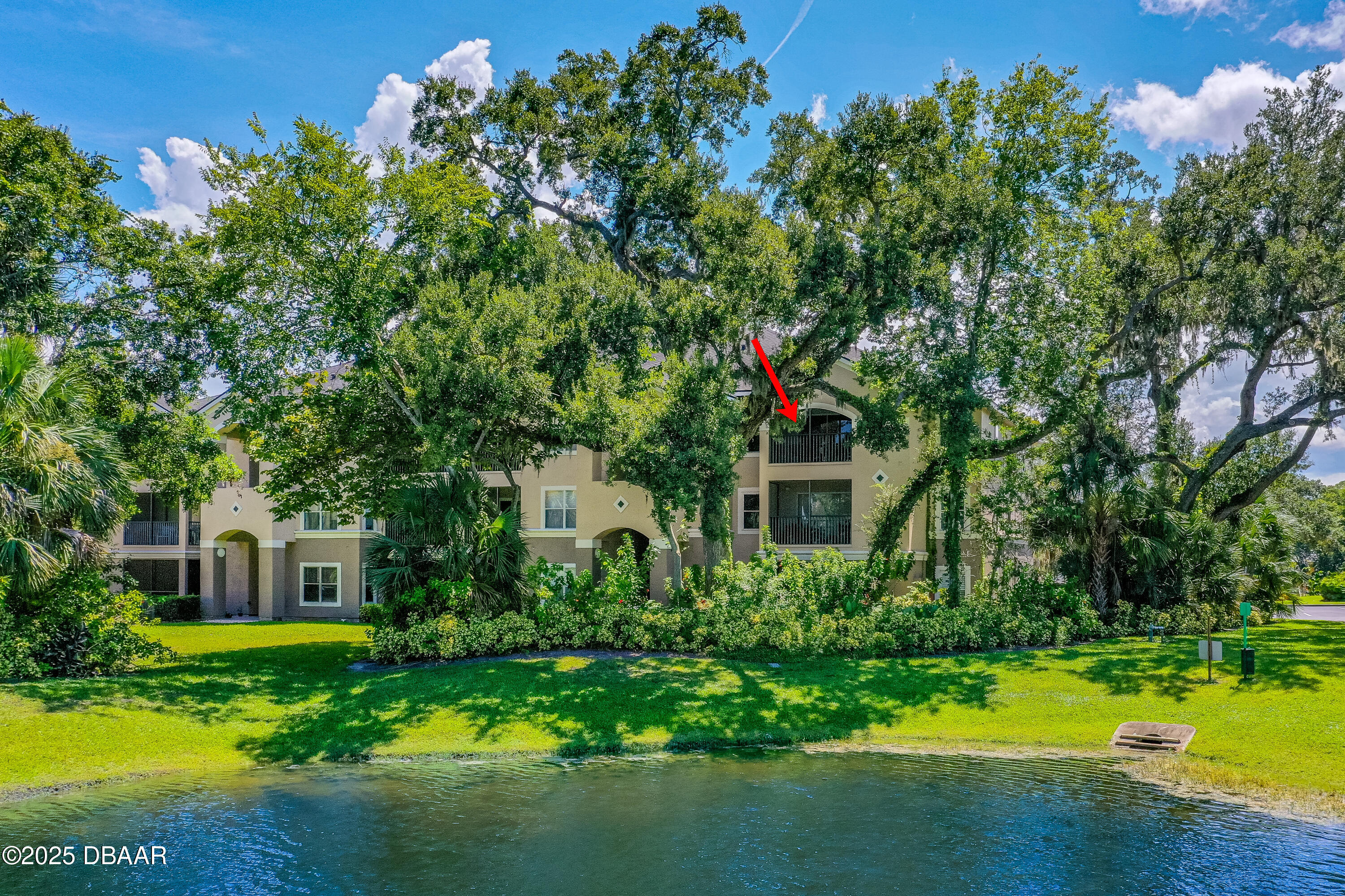 940 Village Trail 2-302
