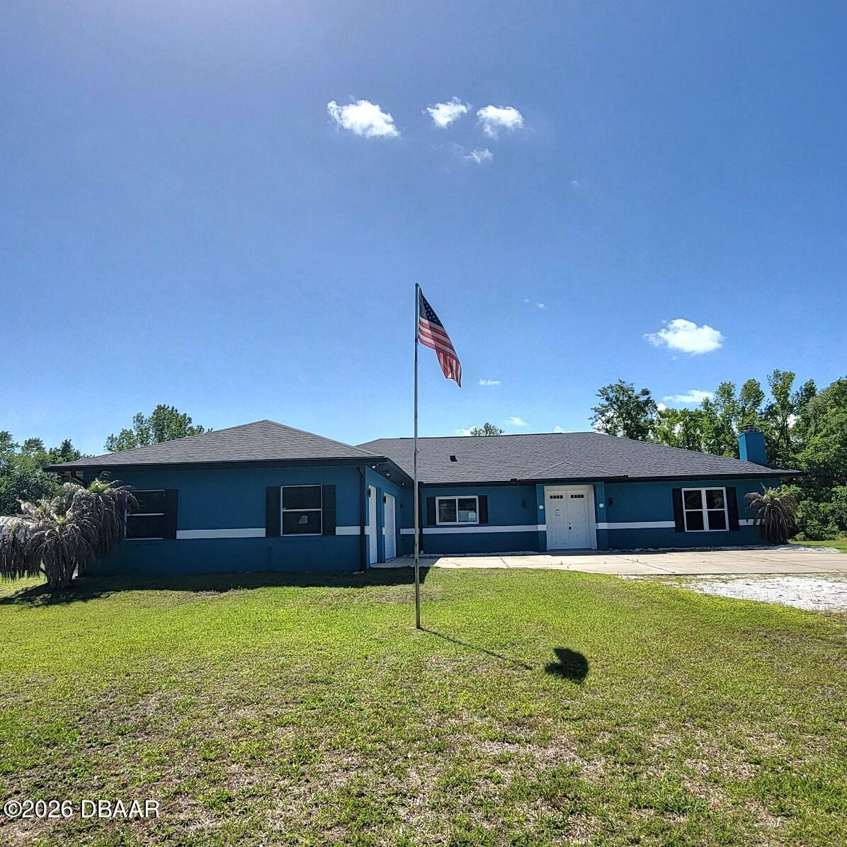 1975 Spruce Creek Circle N