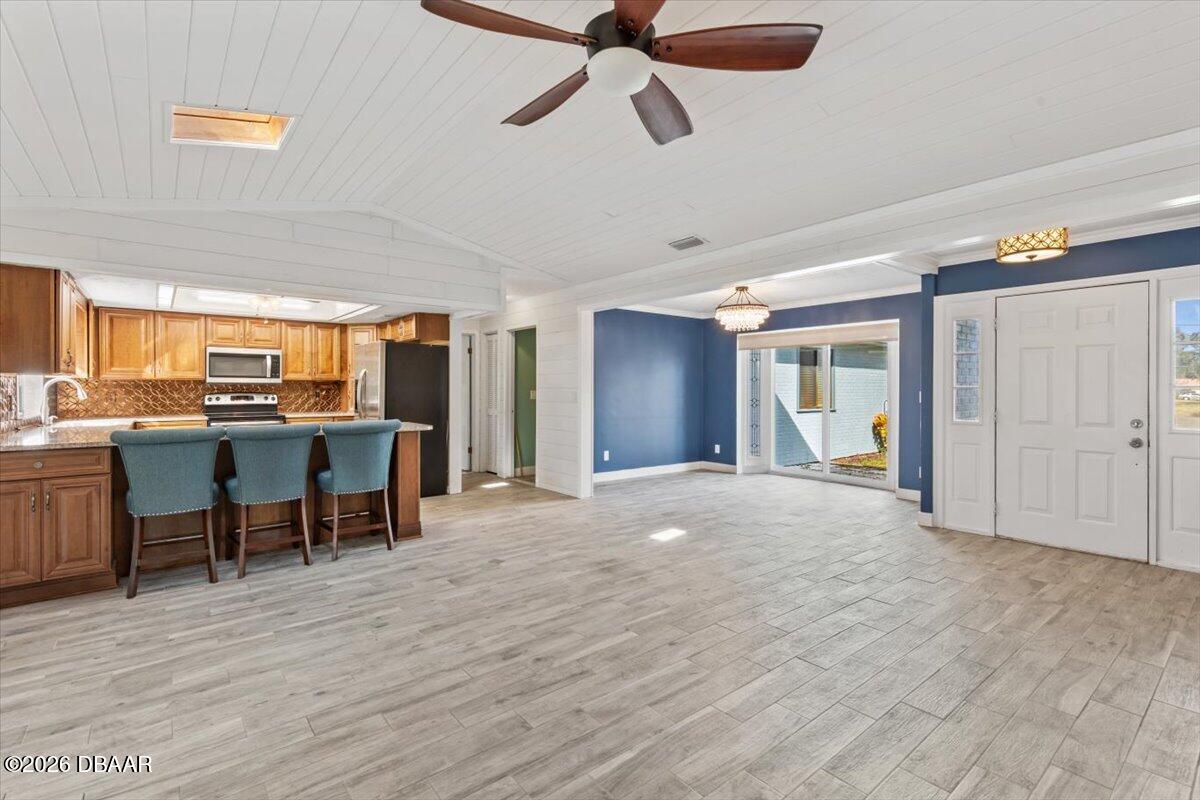 2650 Glenwood Avenue