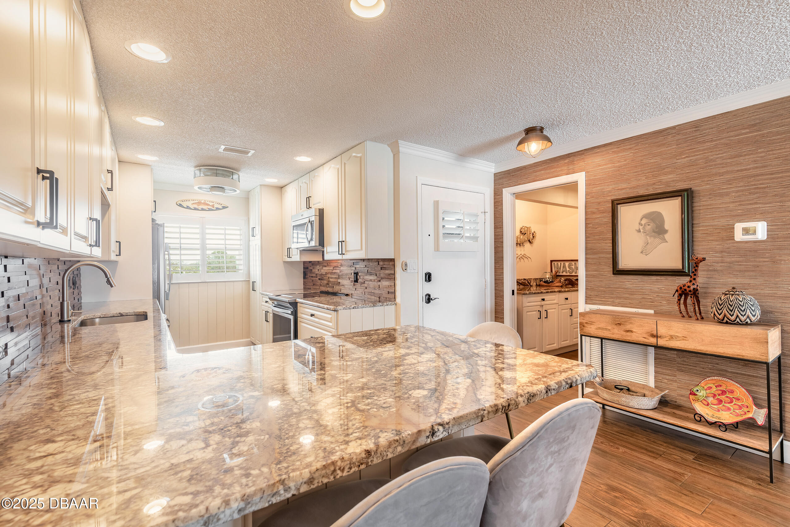 315 N Causeway C402