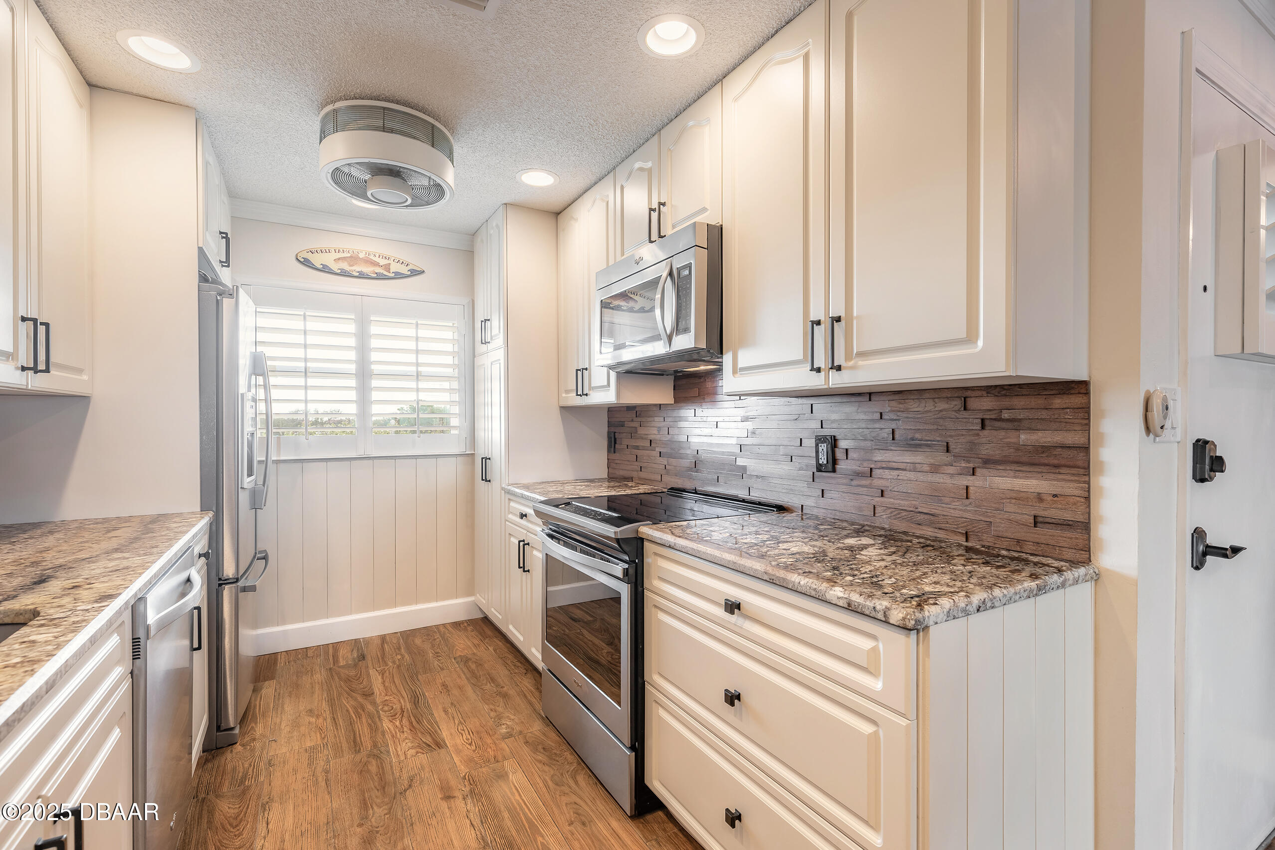 315 N Causeway C402