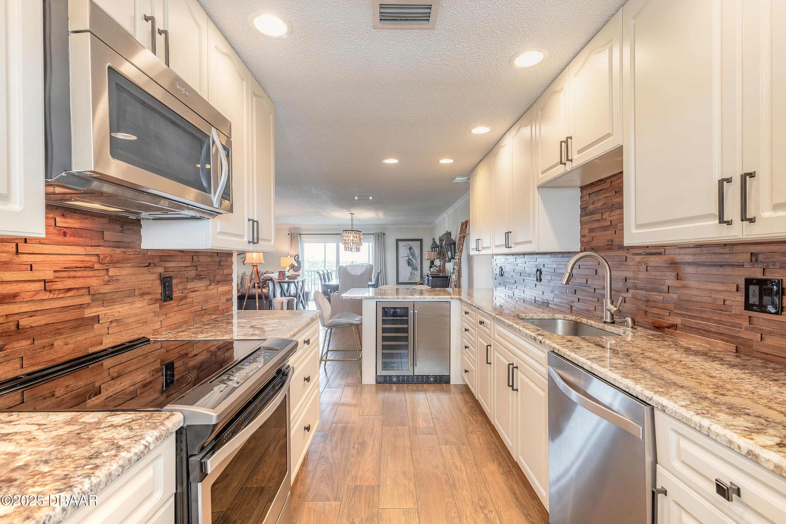 315 N Causeway C402