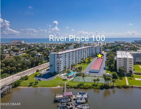 100 Silver Beach Avenue Daytona Beach FL 32118