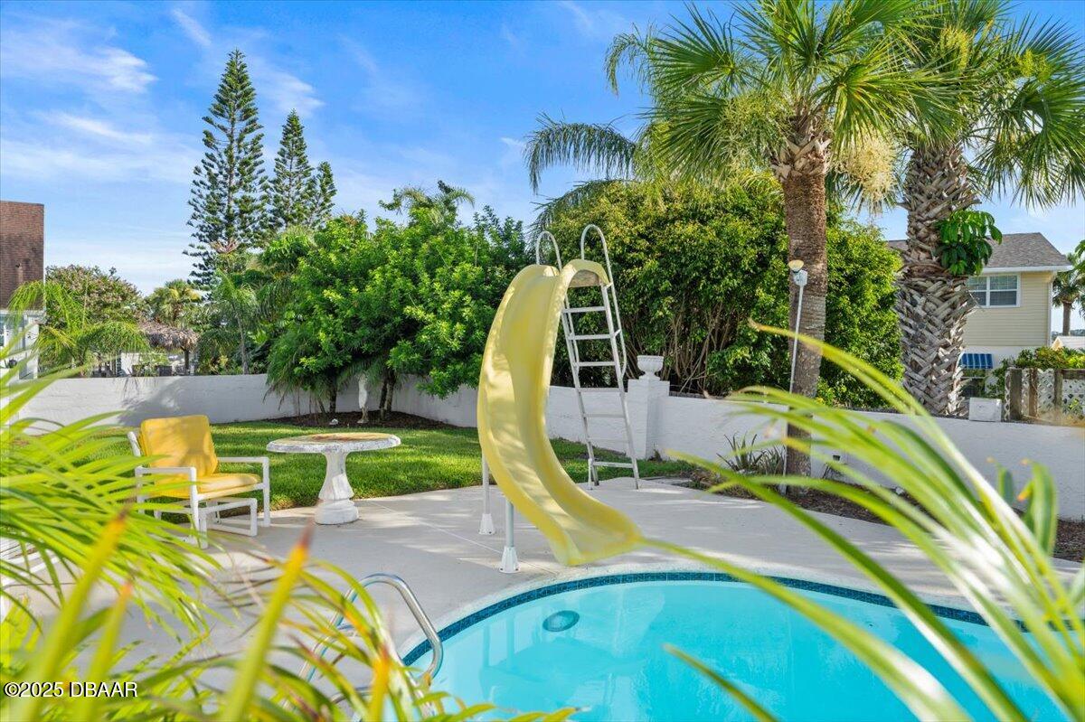 2922 S Peninsula Drive