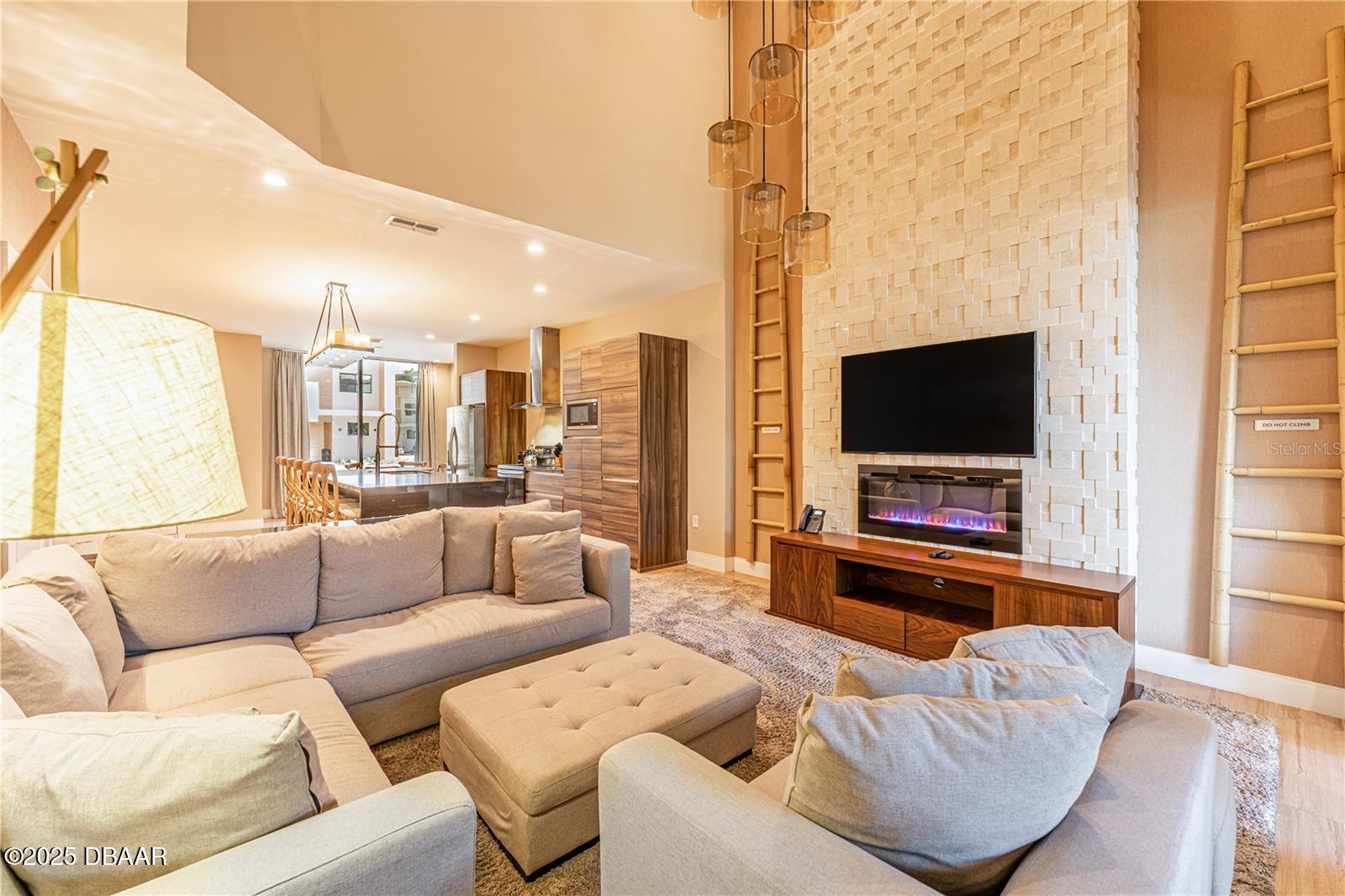 7535 Brooklyn Drive
