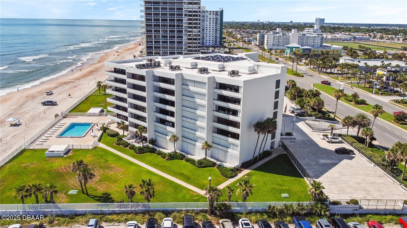 901 S Atlantic Avenue PH5