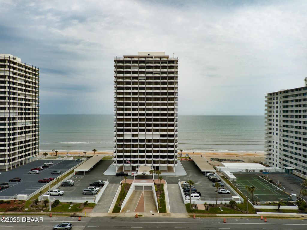 listing image 0