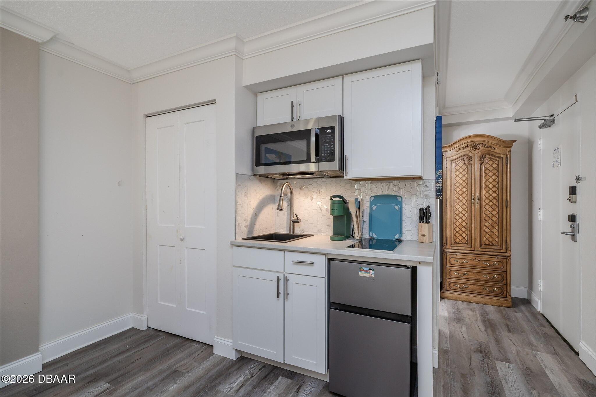 1909 S Atlantic Avenue