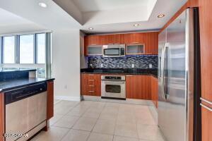 241 Riverside Drive 1509