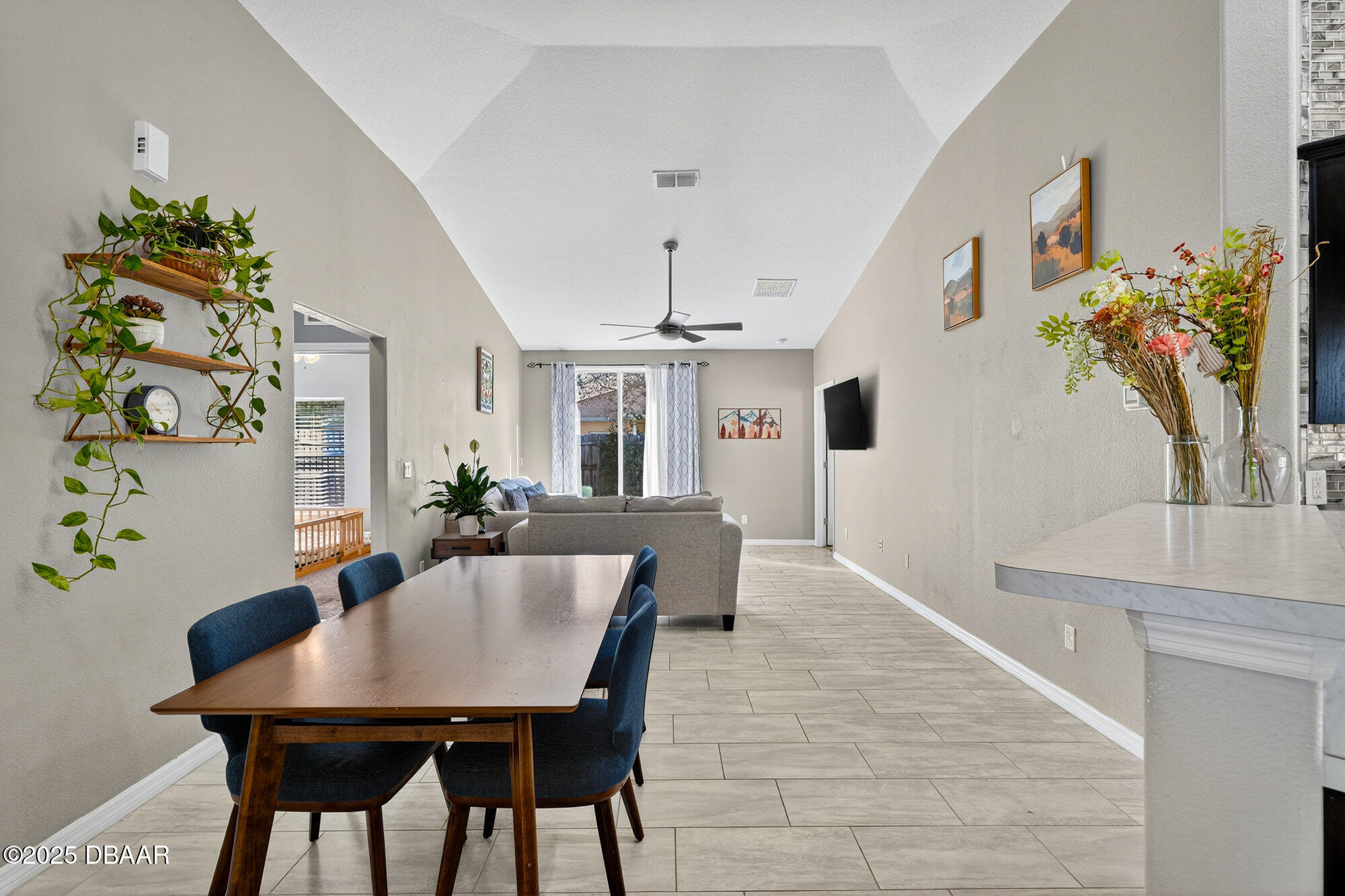 5345 Oak Breeze Avenue