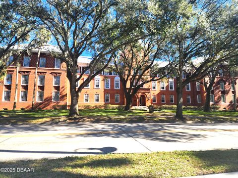 A home in DeLand