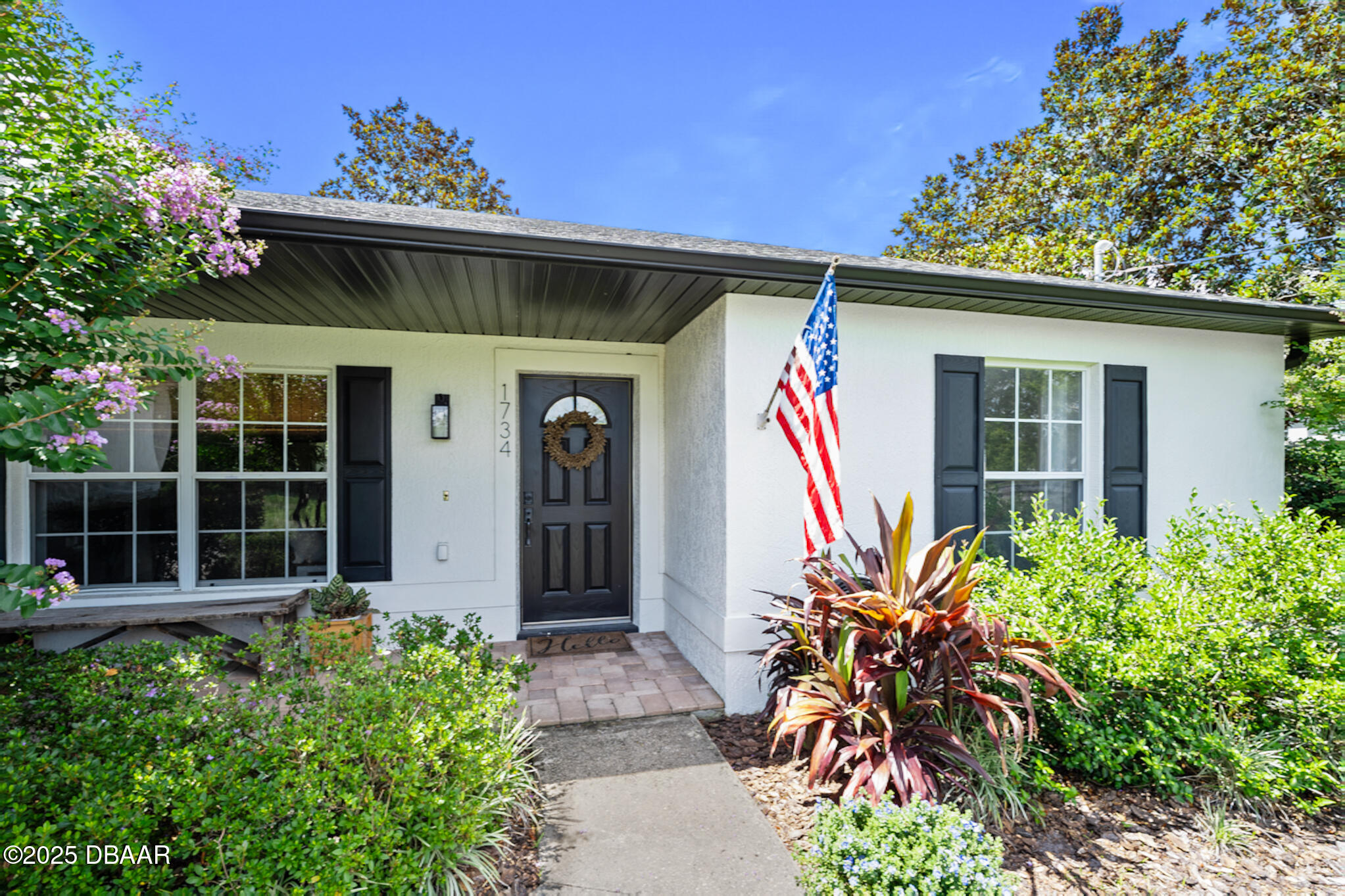 1734 Magnolia Avenue