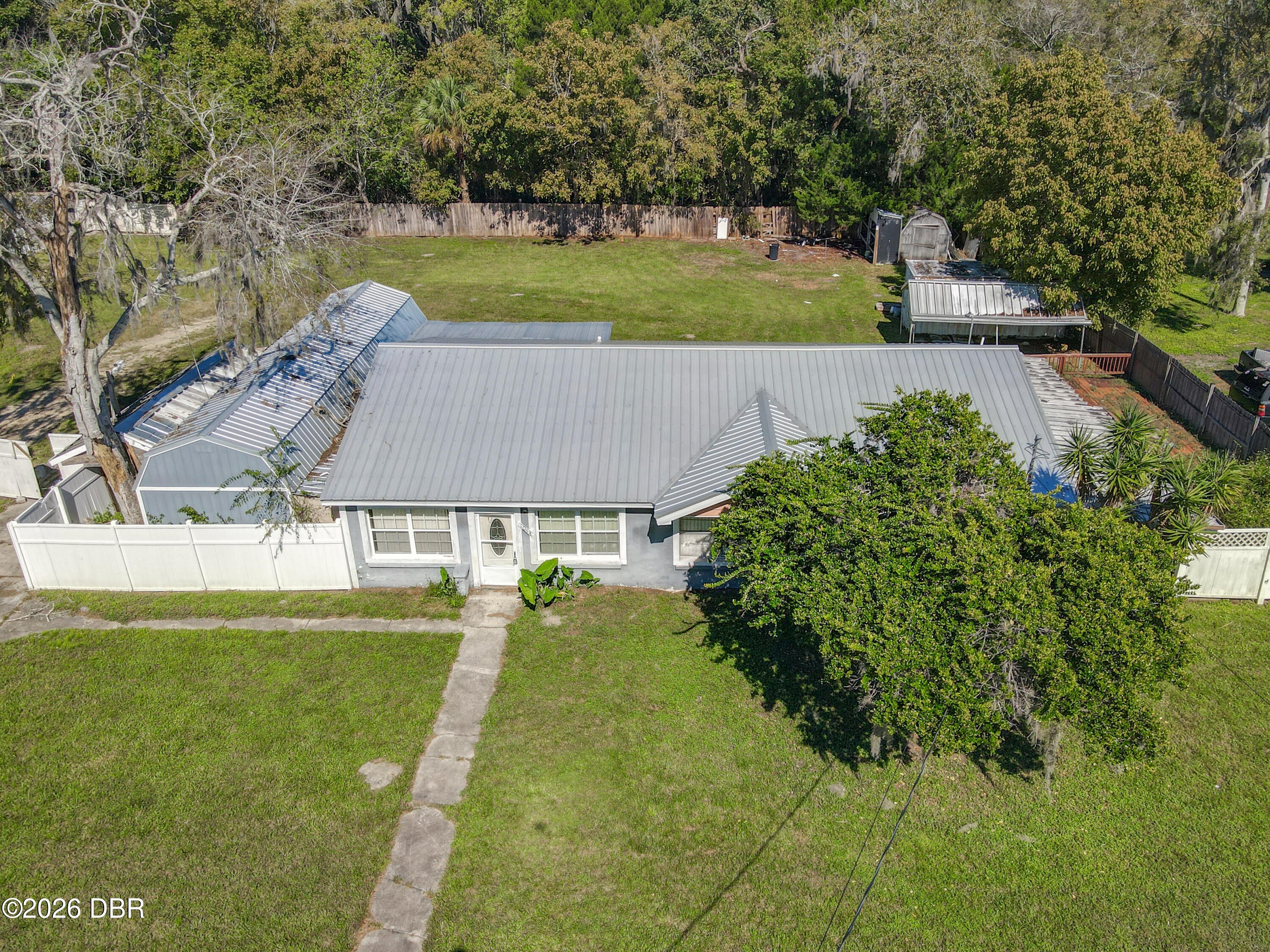1014 W Samms Avenue