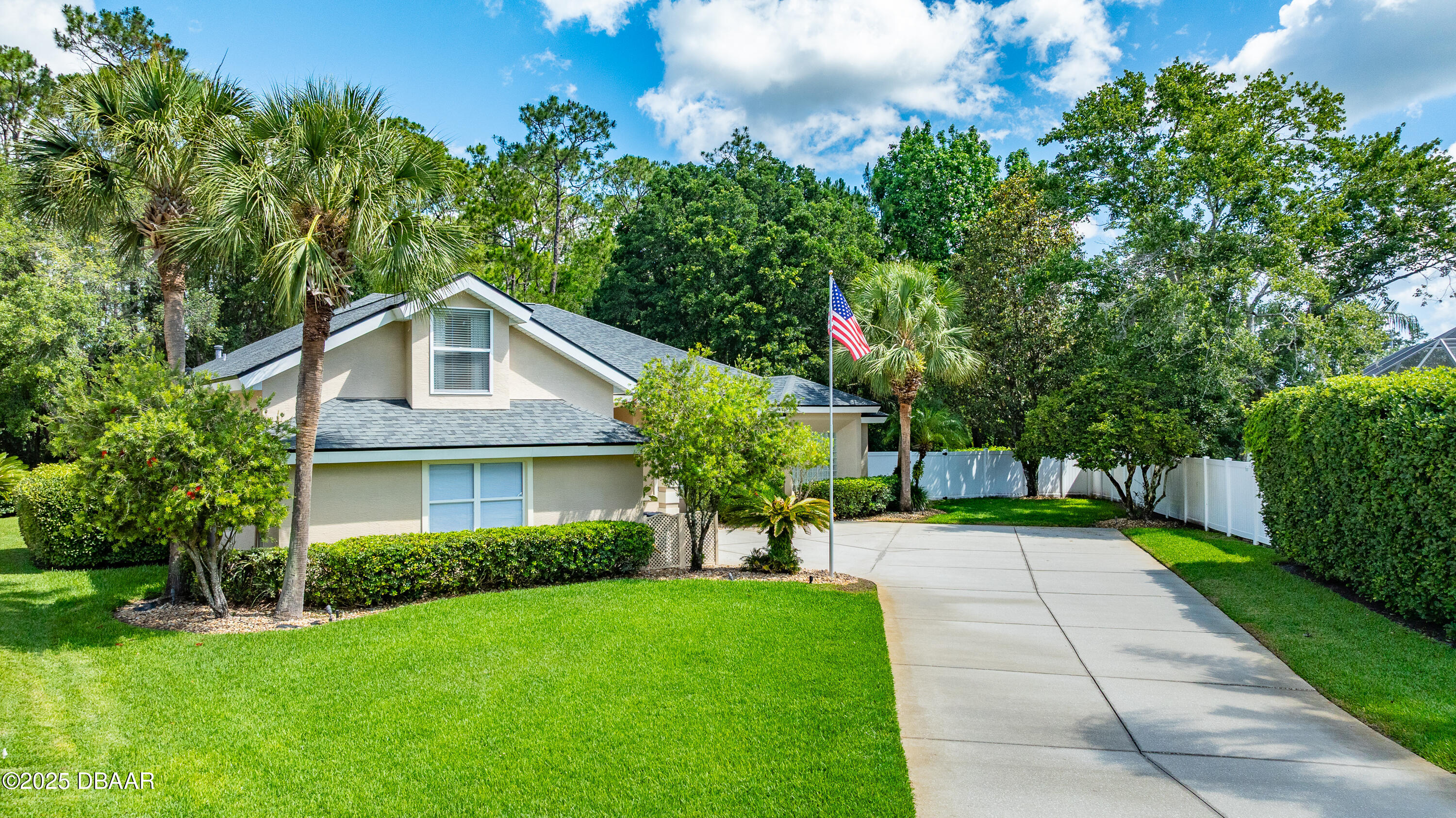 4 Creek Bend Way