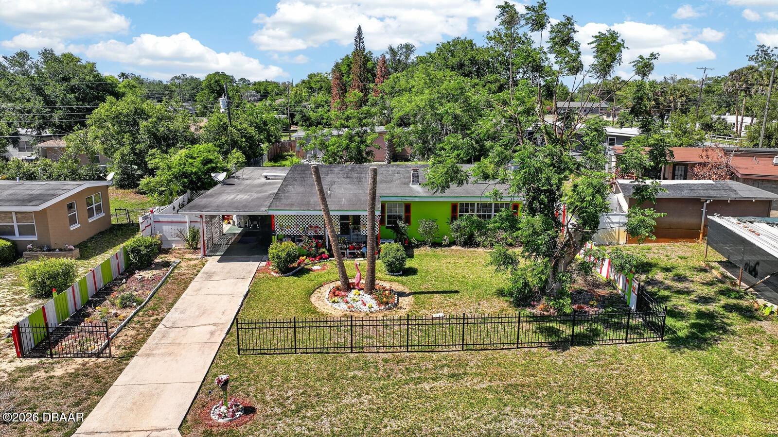 1304 Hillcrest Drive