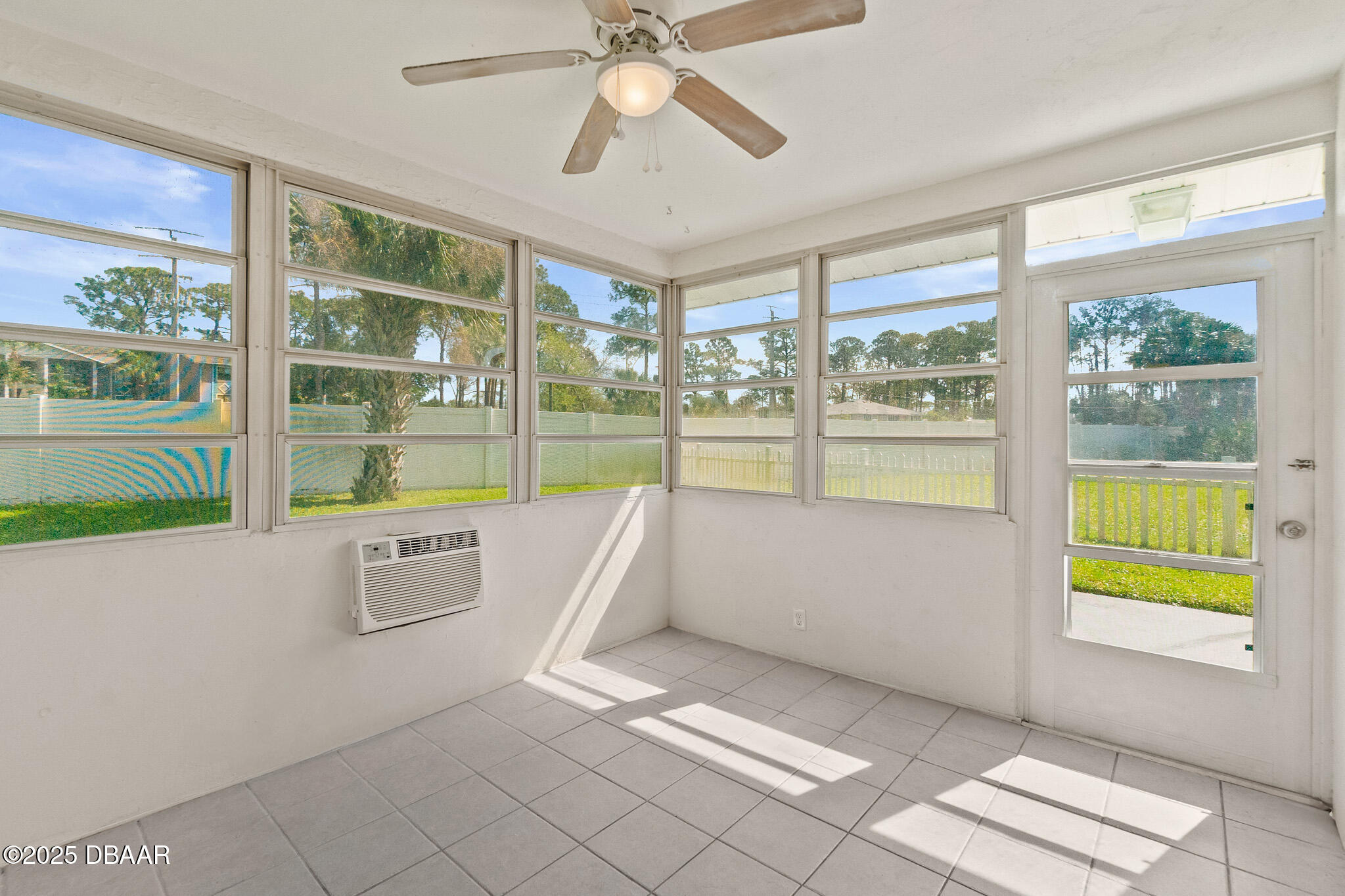 156 S Woodbridge Circle