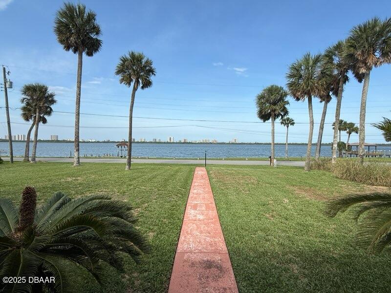 5018 Riverside Drive